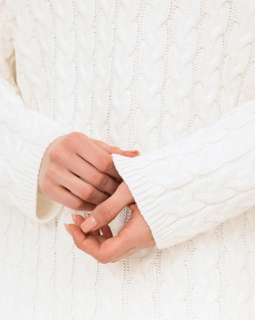 Джемпер вязаный молочный