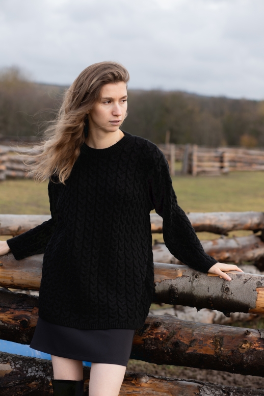 Джемпер вязаный черный