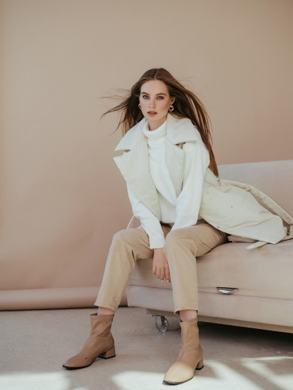 Безрукавка жилет LZ24, бежевый латте