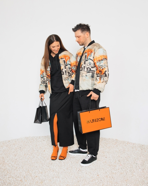 Бомбер из водоотталкивающей ткани с принтом OVERSIZE LZ, черный/ принт