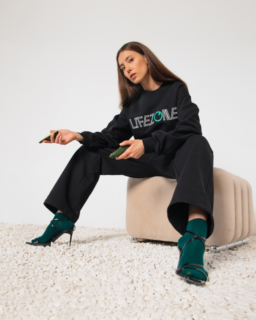 Брюки LZ с вышивкой, черный